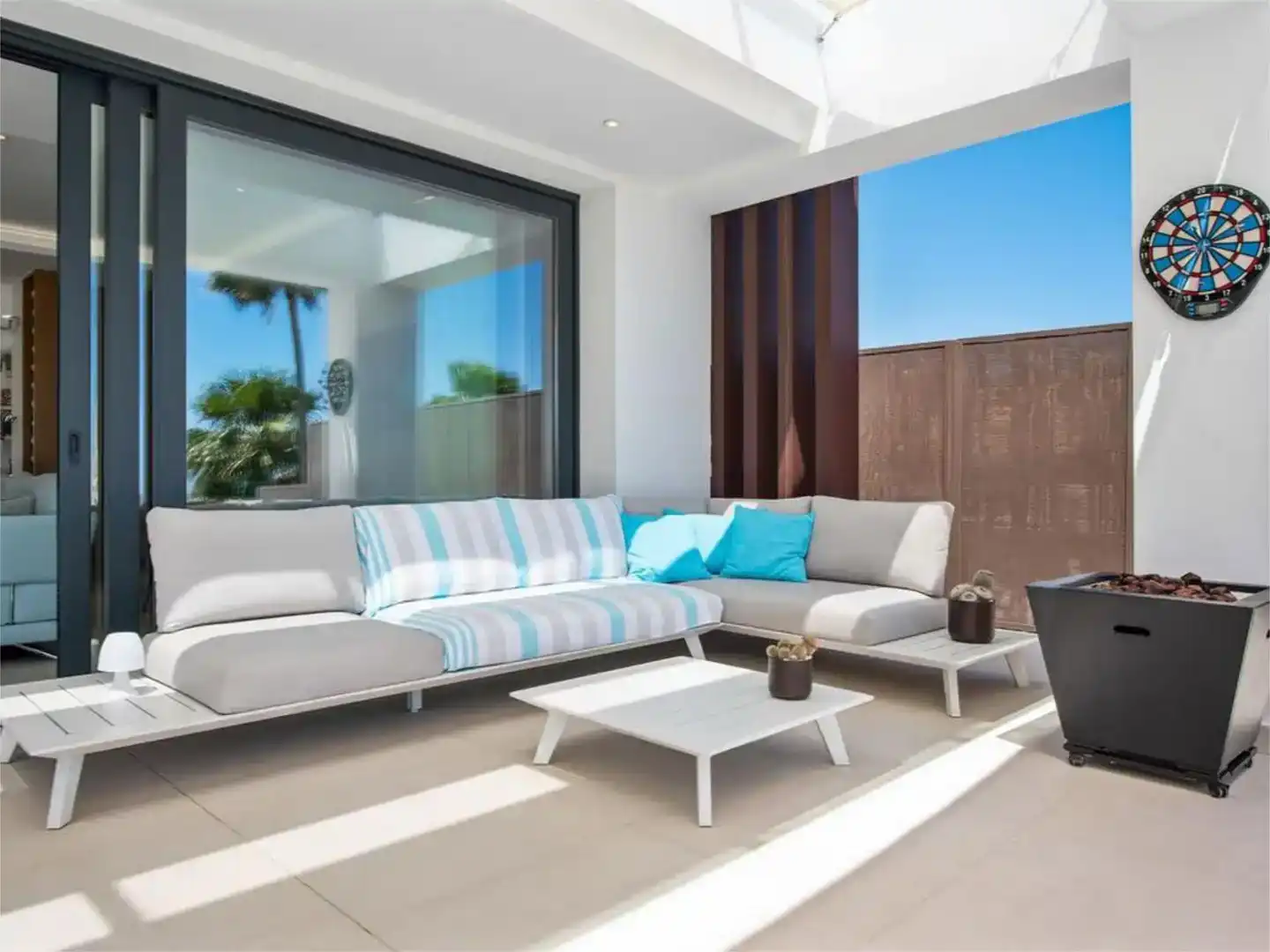 Terrassa de Casa adosada de lloguer en Estepona amb Aire condicionat, Jardí privat i Parquet