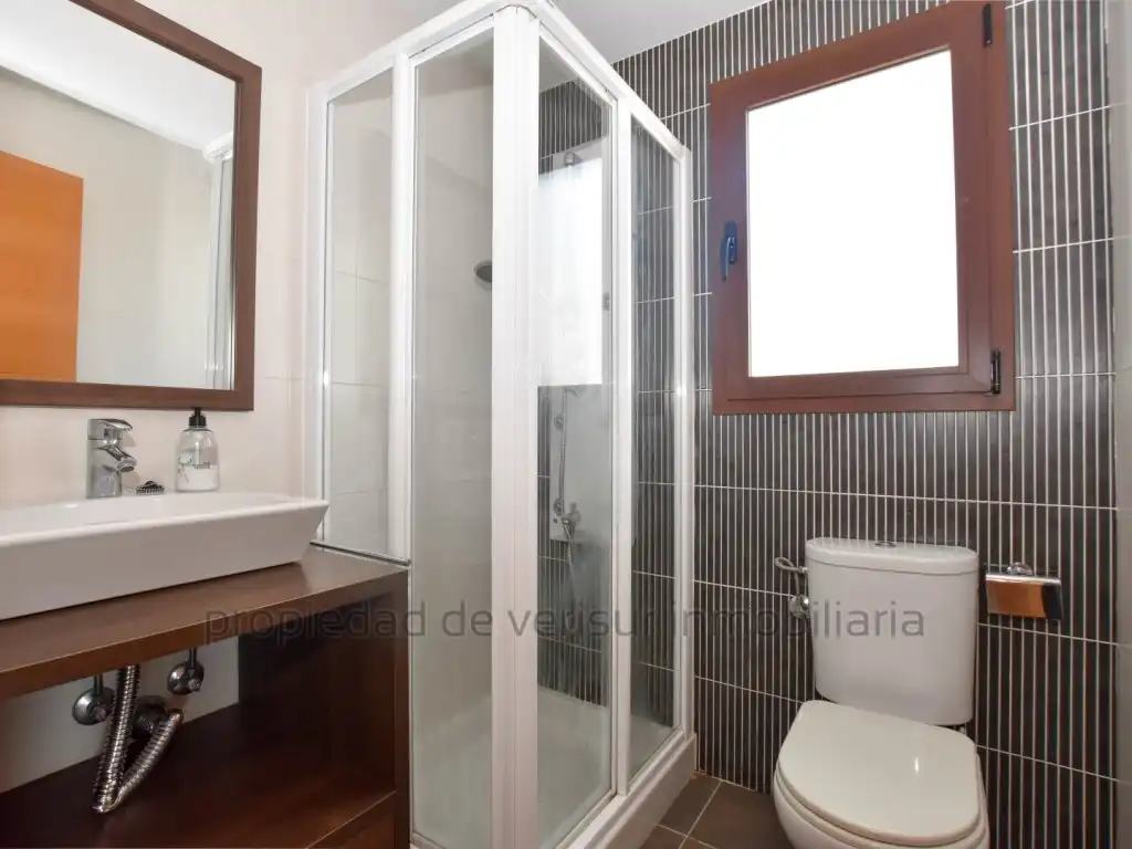 Badezimmer von Wohnungen zur Miete in Las Salinas