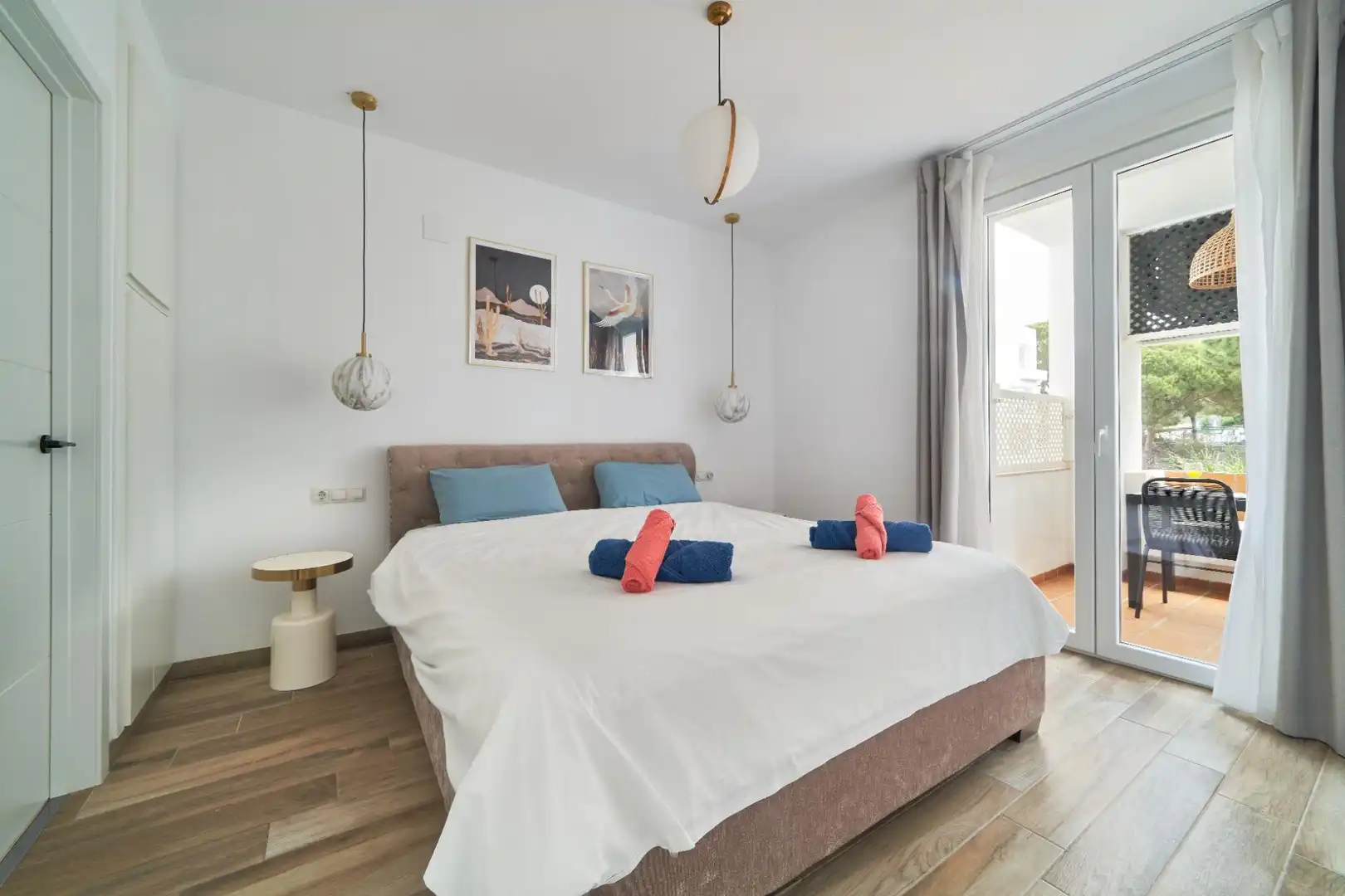 Habitación de Apartamento en venta en Marbella con Aire acondicionado, Jardín privado y Terraza