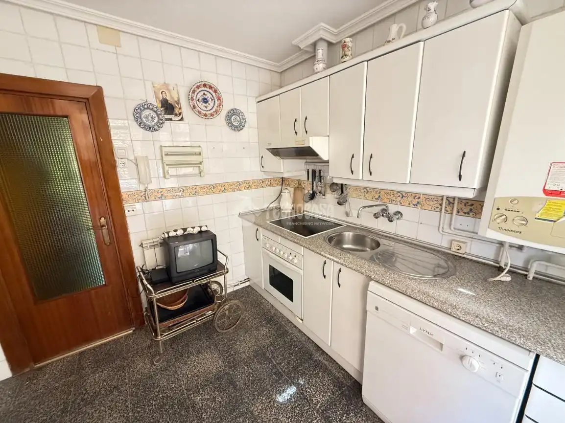 Cocina de Piso en venta en Talavera de la Reina con Aire acondicionado, Calefacción y Amueblado