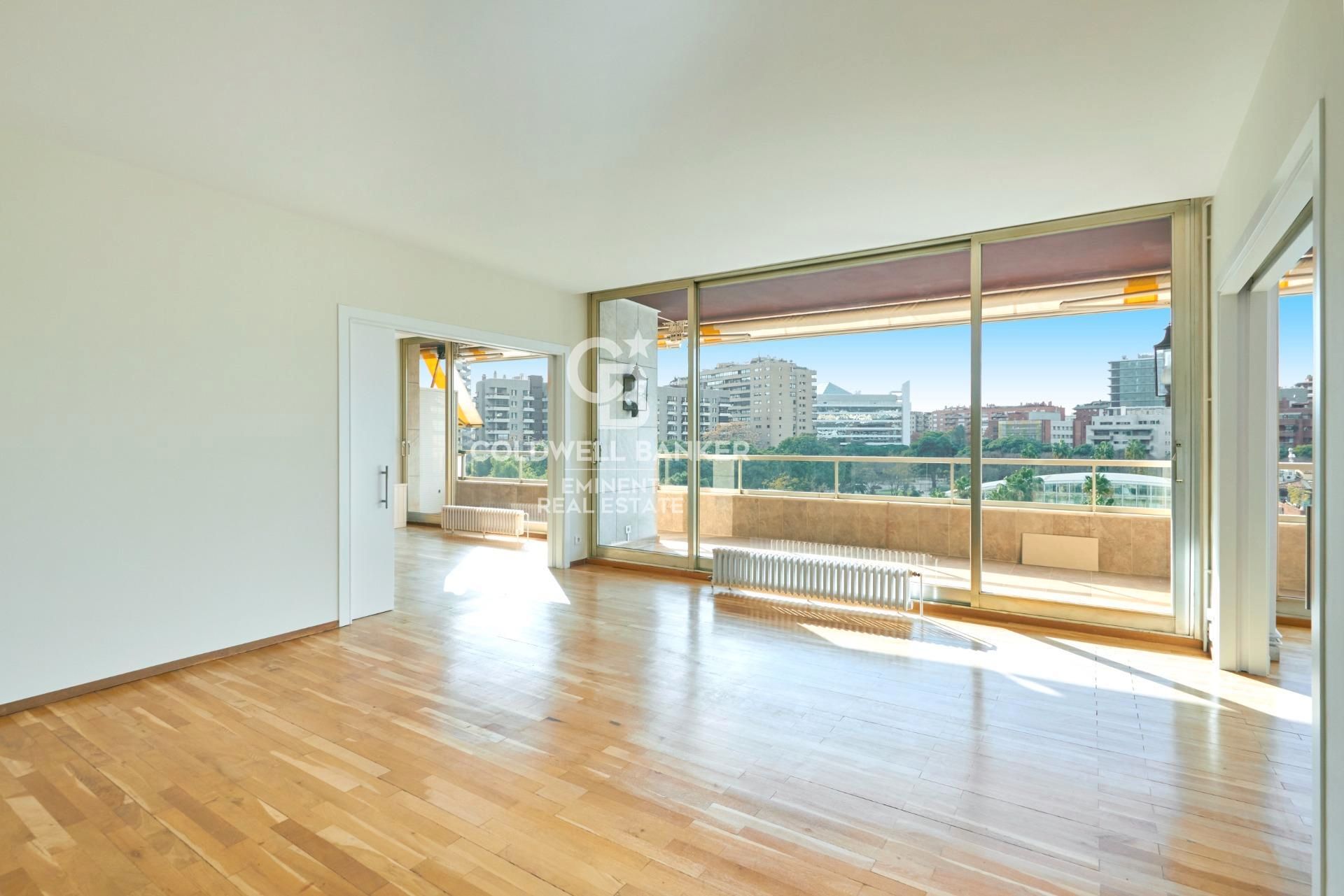 Exterior view of Flat to rent in  Barcelona Capital  with Air Conditioner, Heating and Parquet flooring