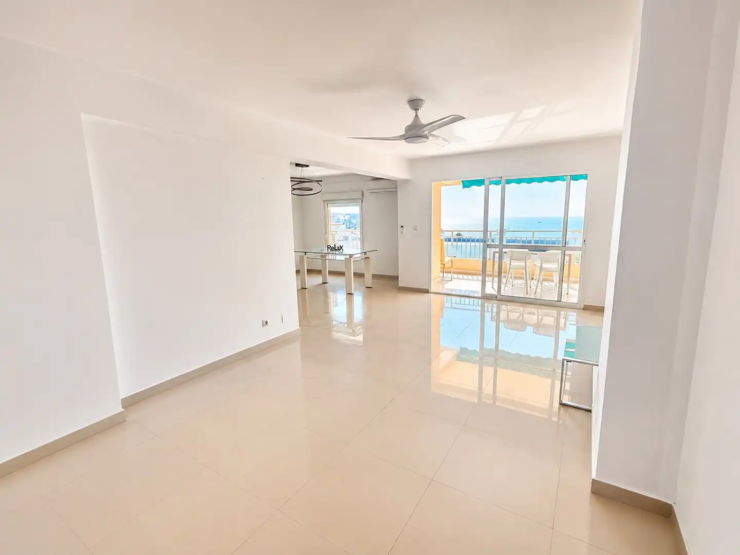 Living room of Flat for sale in Torremolinos  with Terrace and Community pool