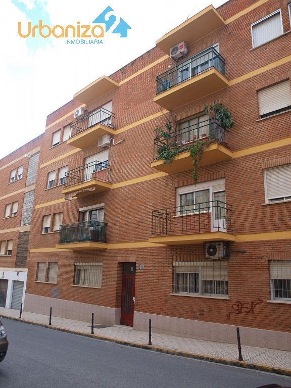 Exterior view of Flat for sale in Badajoz Capital  with Air Conditioner