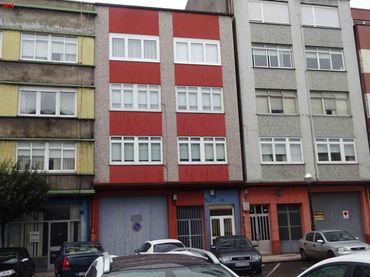 Local comercial de lloguer a Travesía de Meicende 86