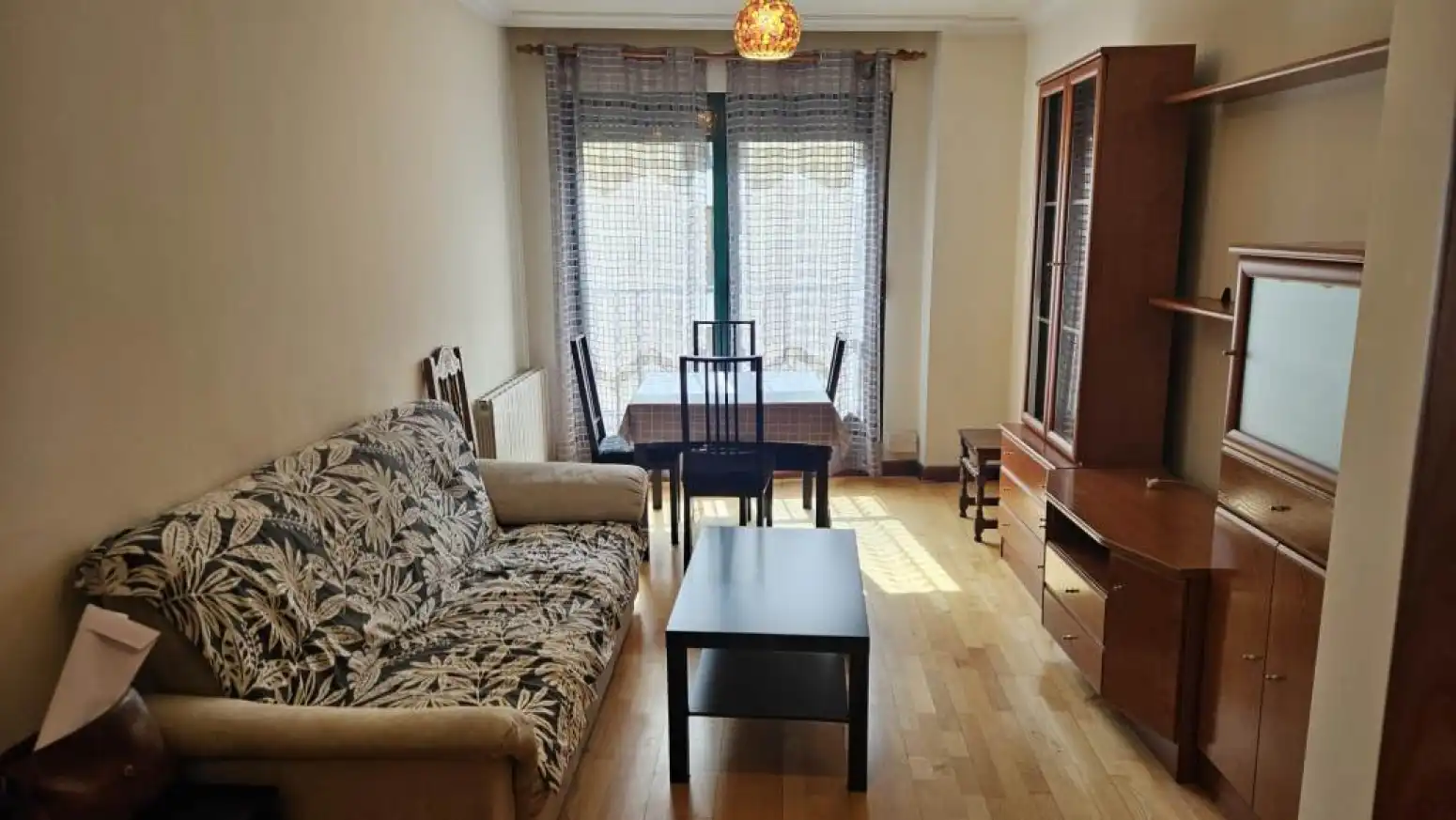 Living room of Flat for rent in Salamanca  with Heating and Furnished