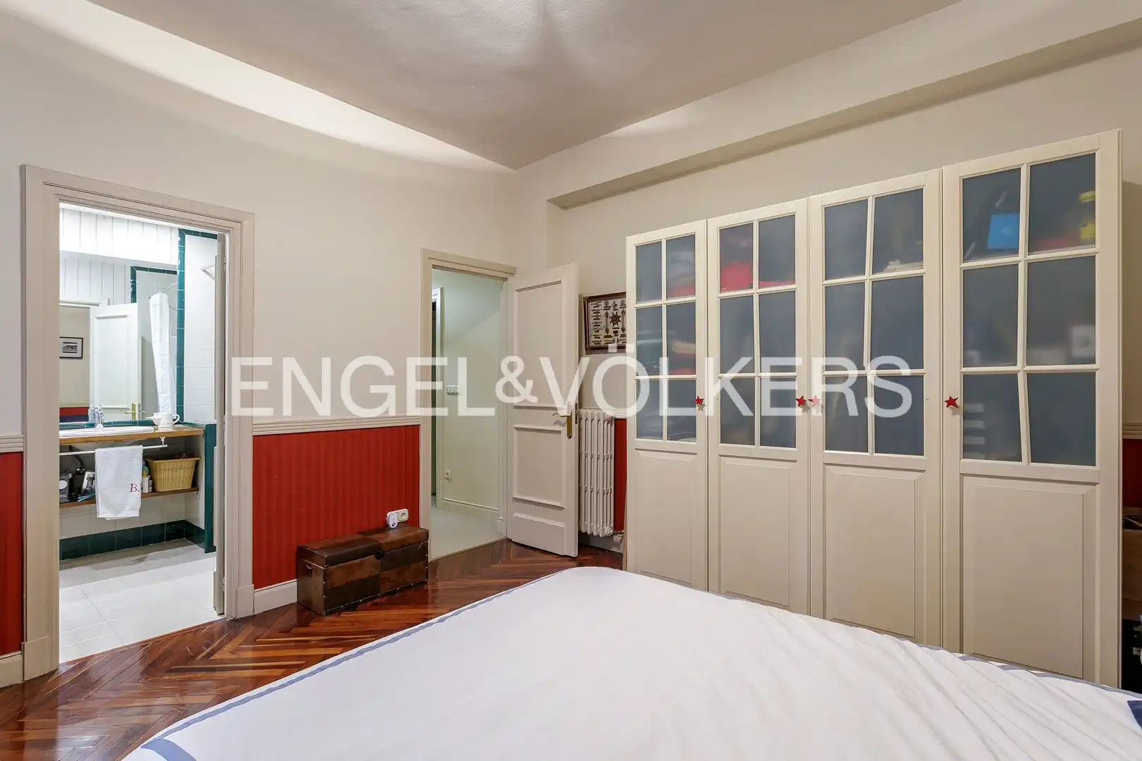 Bedroom of Flat for sale in Bilbao   with Heating, Parquet flooring and Terrace