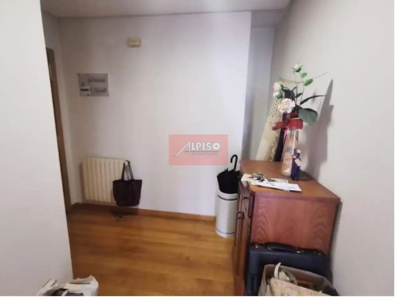 Piso en venta en Ourense Capital  con Calefacción, Parquet y Amueblado