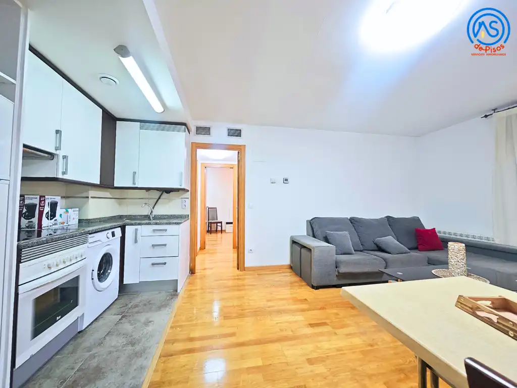 Apartamento de alquiler en Calle de Nuestra Señora de Bonaria, 13, Barrio del Ave