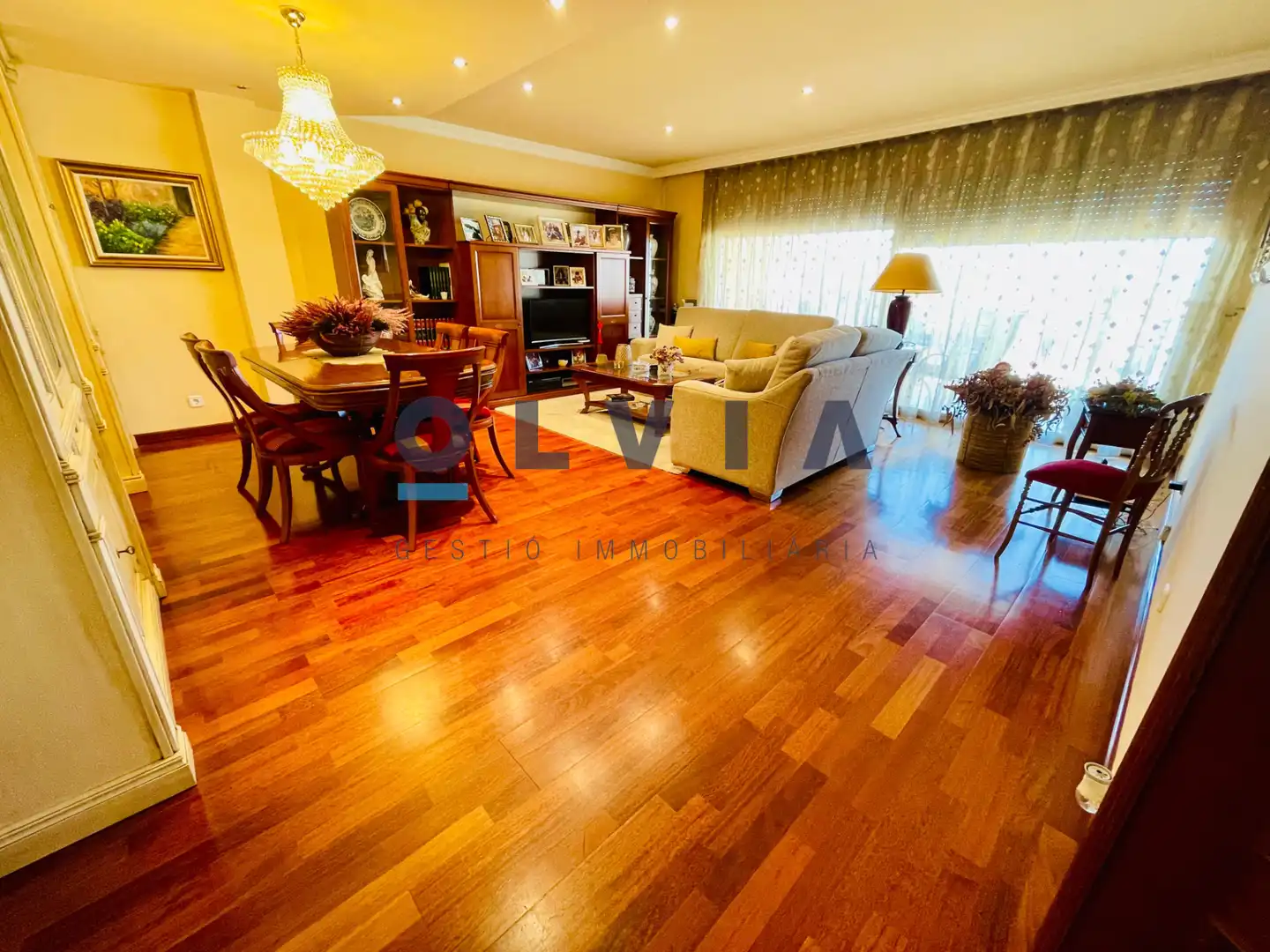 Living room of Duplexes for sale in Terrassa  with Air Conditioner, Heating and Parquet flooring