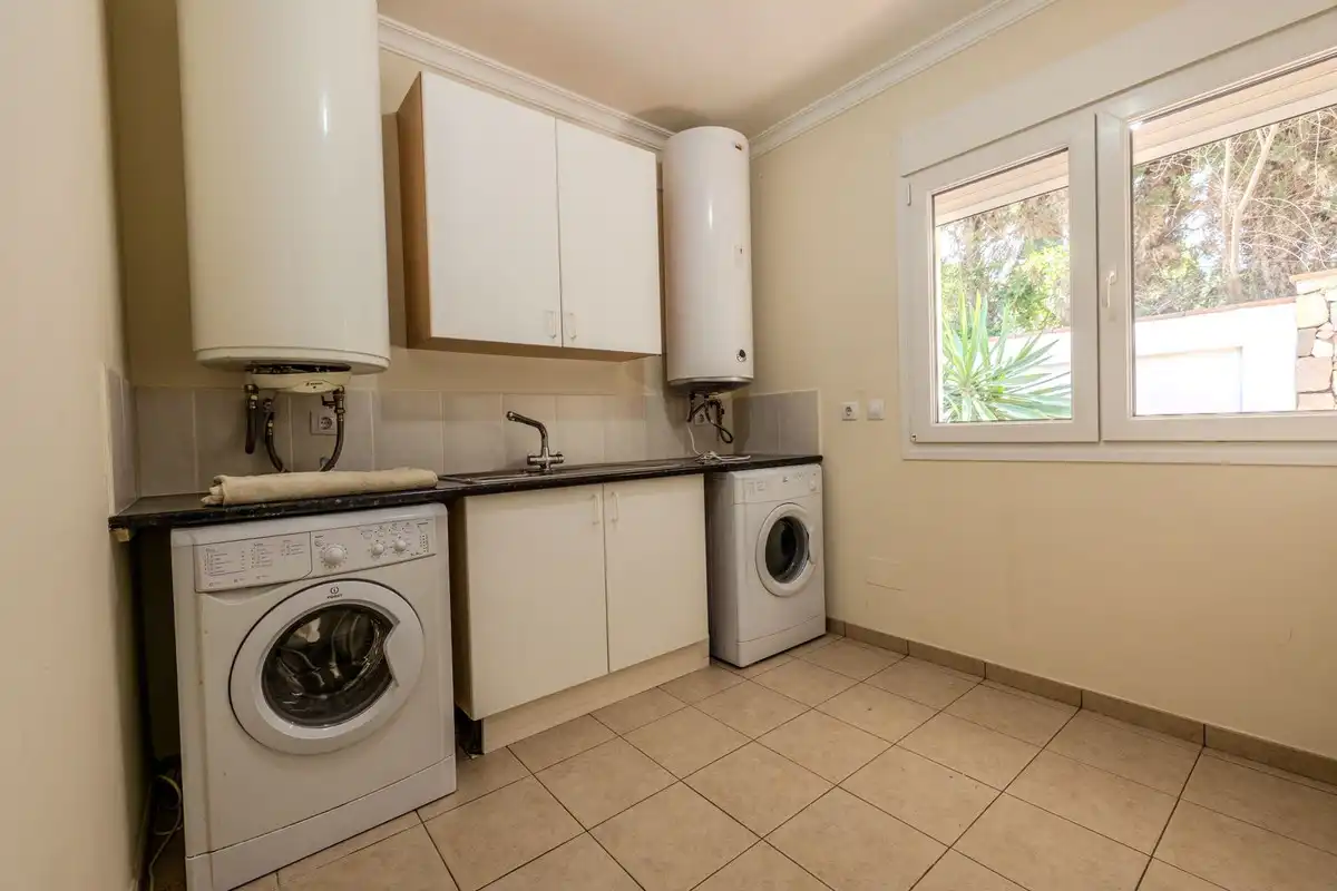 Cuina de Casa o xalet en venda en Mijas amb Aire condicionat, Jardí privat i Terrassa