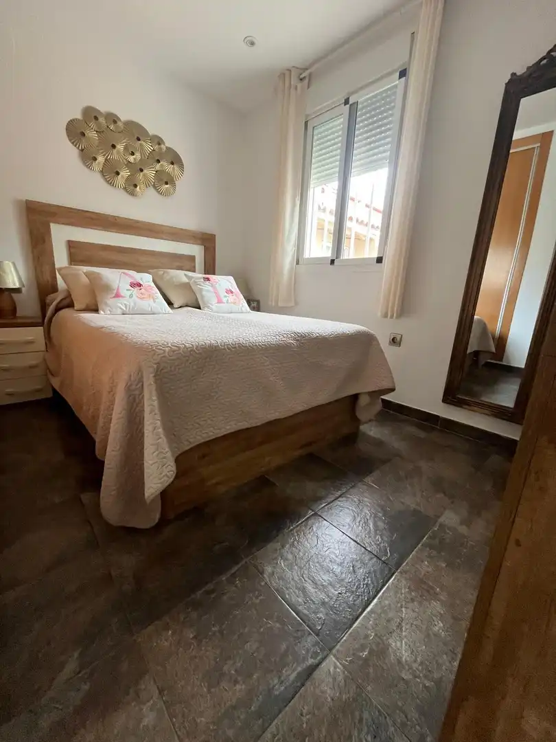 Schlafzimmer von Haus oder Chalet zum Verkauf in Castellón de la Plana / Castelló de la Plana mit Klimaanlage, Schwimmbad und Möbliert