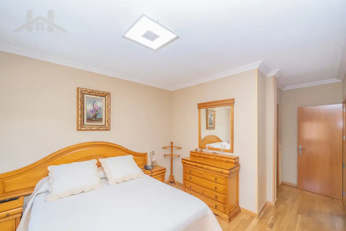Habitación de Casa adosada en venta en Moralzarzal con Aire acondicionado, Calefacción y Trastero