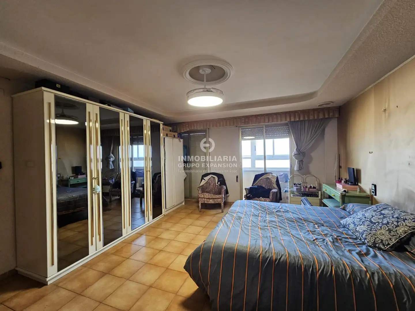 Habitación de Piso en venta en Novelda con Balcón