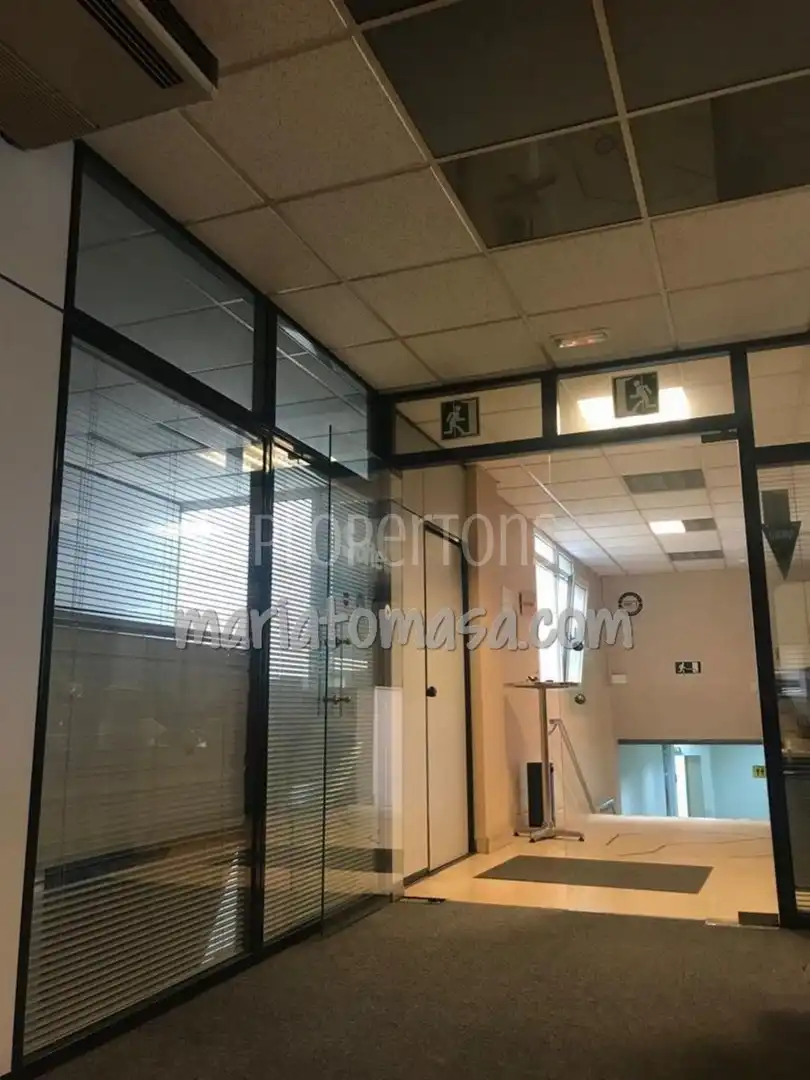 Oficina de lloguer en Basauri 