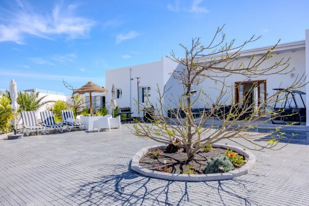 Vista exterior de Casa o chalet en venta en Teguise con Terraza y Internet