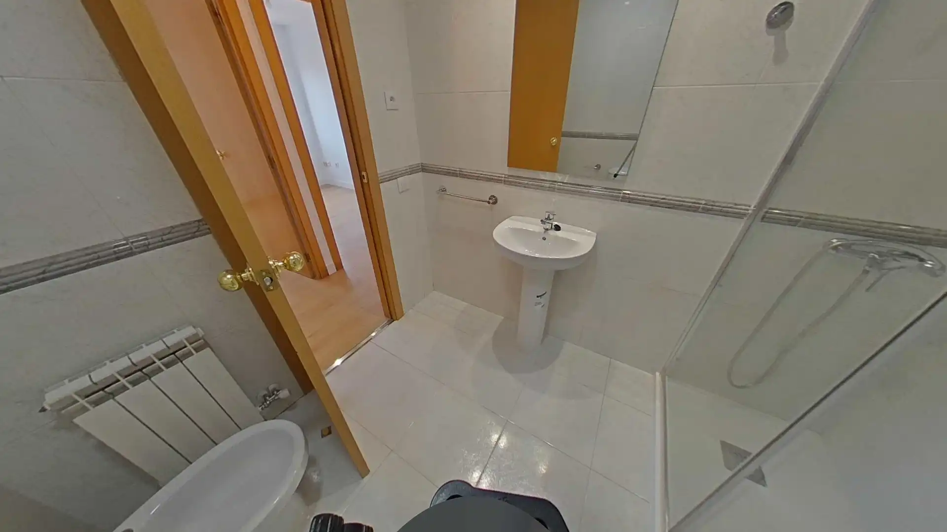 Baño de Piso en venta en Girona con Calefacción y Parquet