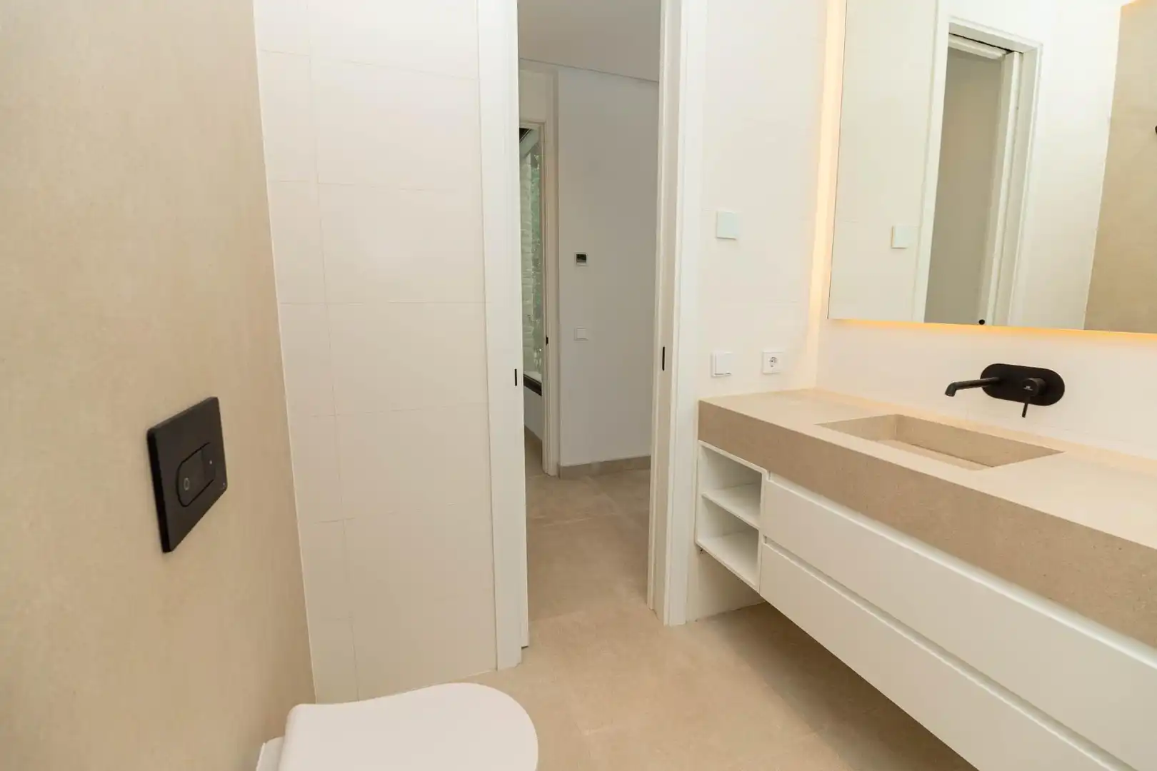 Baño de Casa o chalet en venta en Marbella con Aire acondicionado, Jardín privado y Terraza