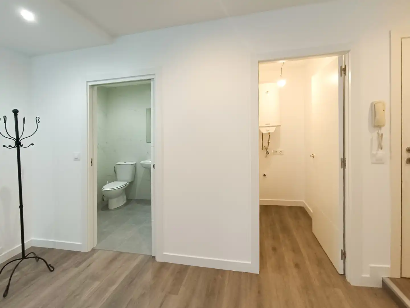 Bathroom of Office for rent in A Coruña Capital 