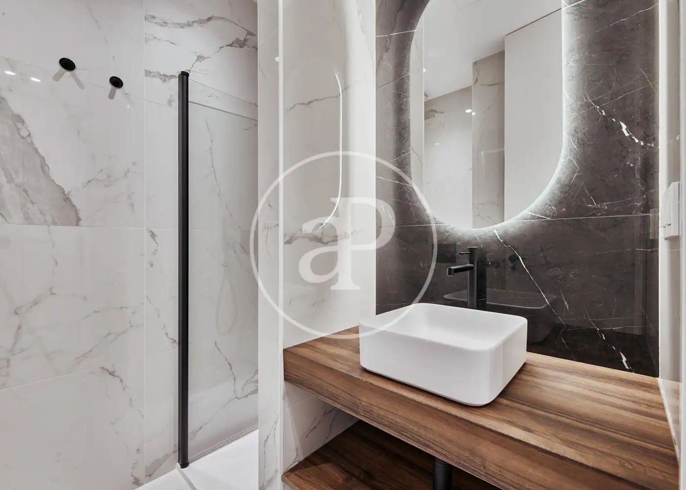Baño de Piso en venta en Madrid con Aire acondicionado, Calefacción y Amueblado