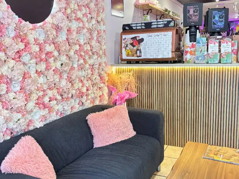 Sala d'estar de Local en traspas en Vilanova i la Geltrú amb Aire condicionat