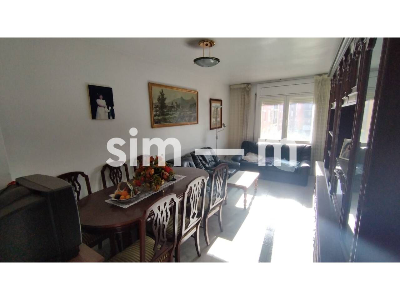 Dormitori de Pis en venda en Vic amb Calefacció, Terrassa i Moblat