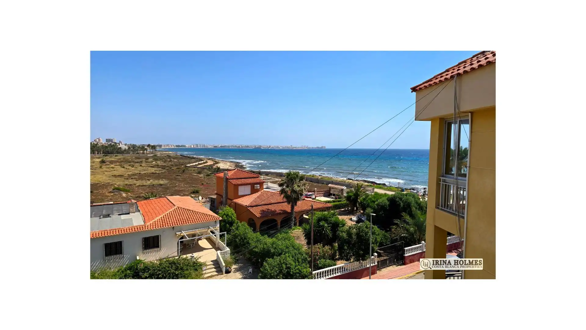 Vista exterior de Piso en venta en Torrevieja con Aire acondicionado, Jardín privado y Terraza