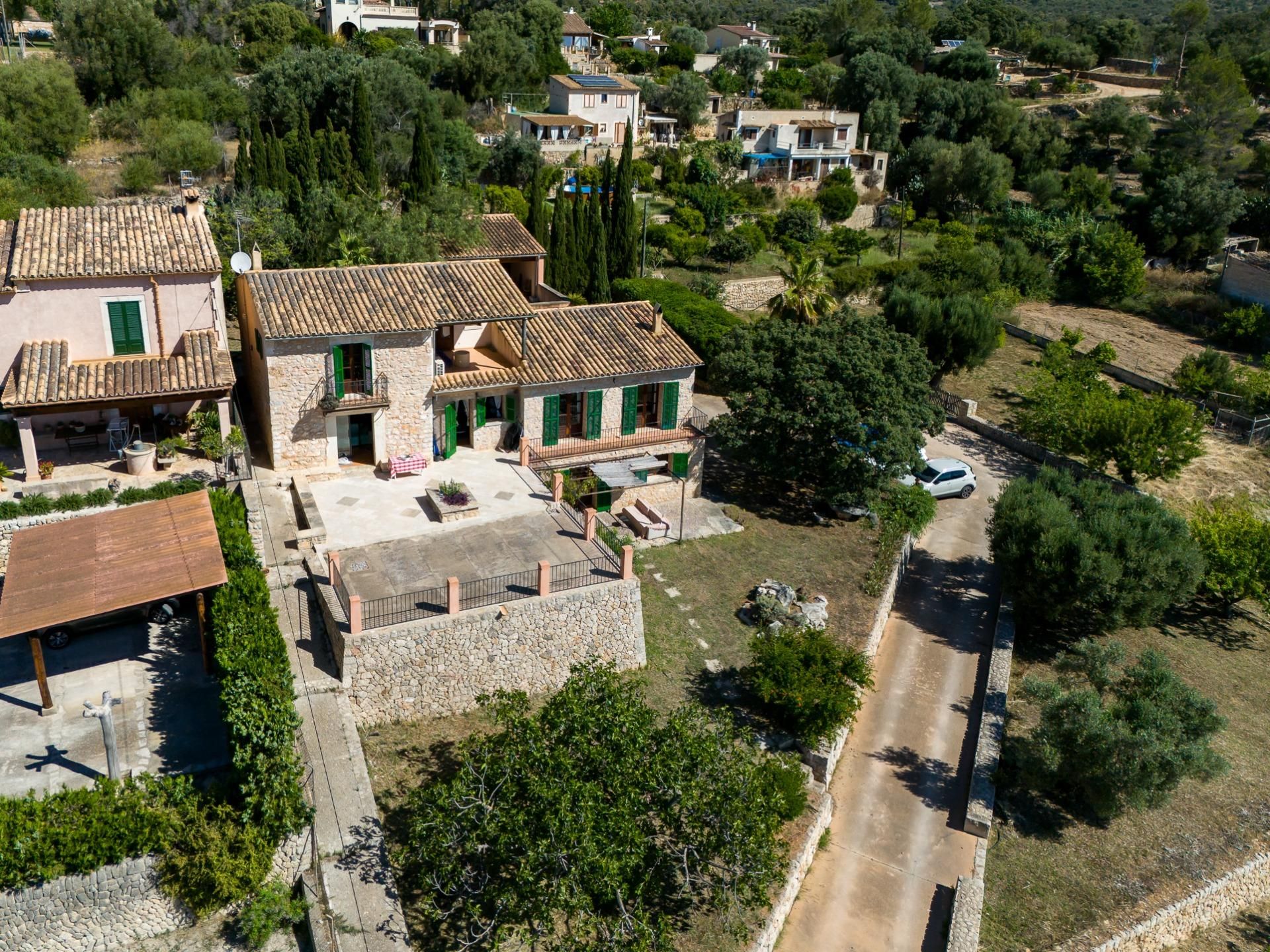 Vista exterior de Casa o xalet en venda en Binissalem amb Aire condicionat, Calefacció i Jardí privat