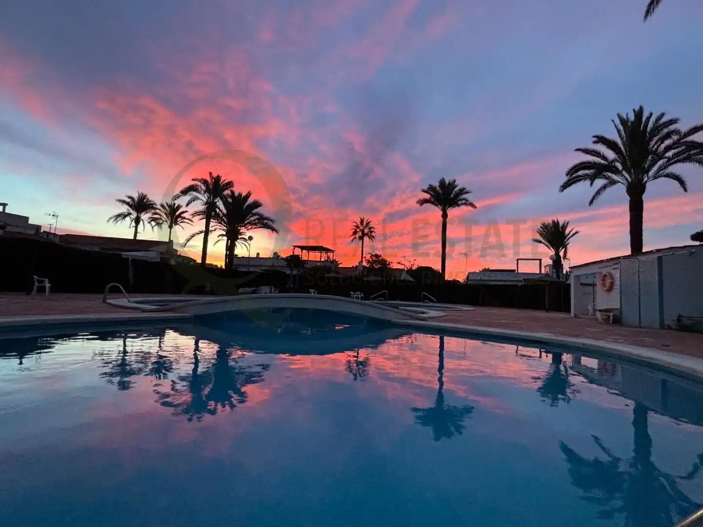 Swimming pool of Flat for sale in El Campello  with Air Conditioner, Heating and Private garden