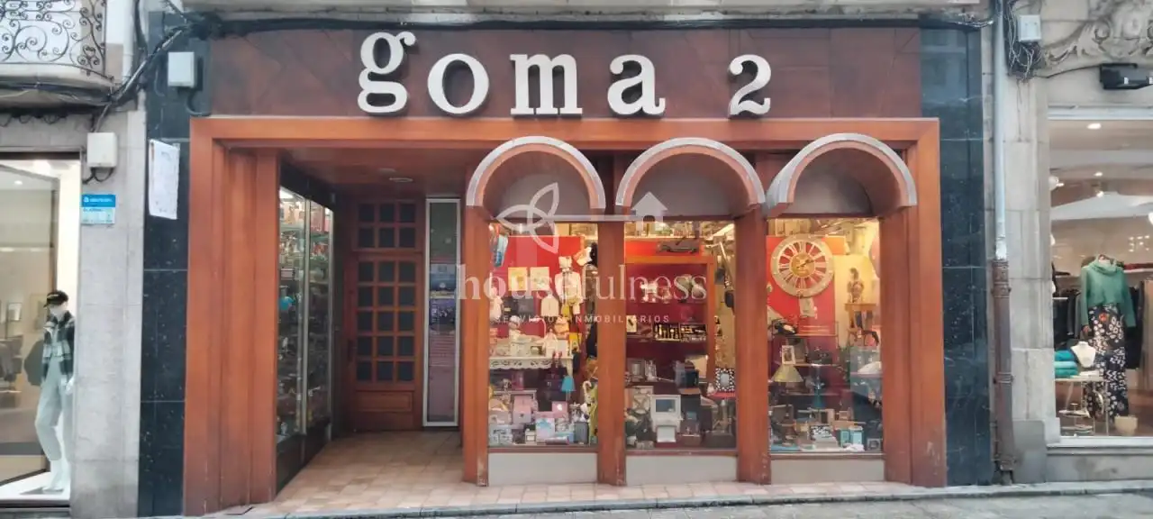 Locale commerciale in vendita a Centro