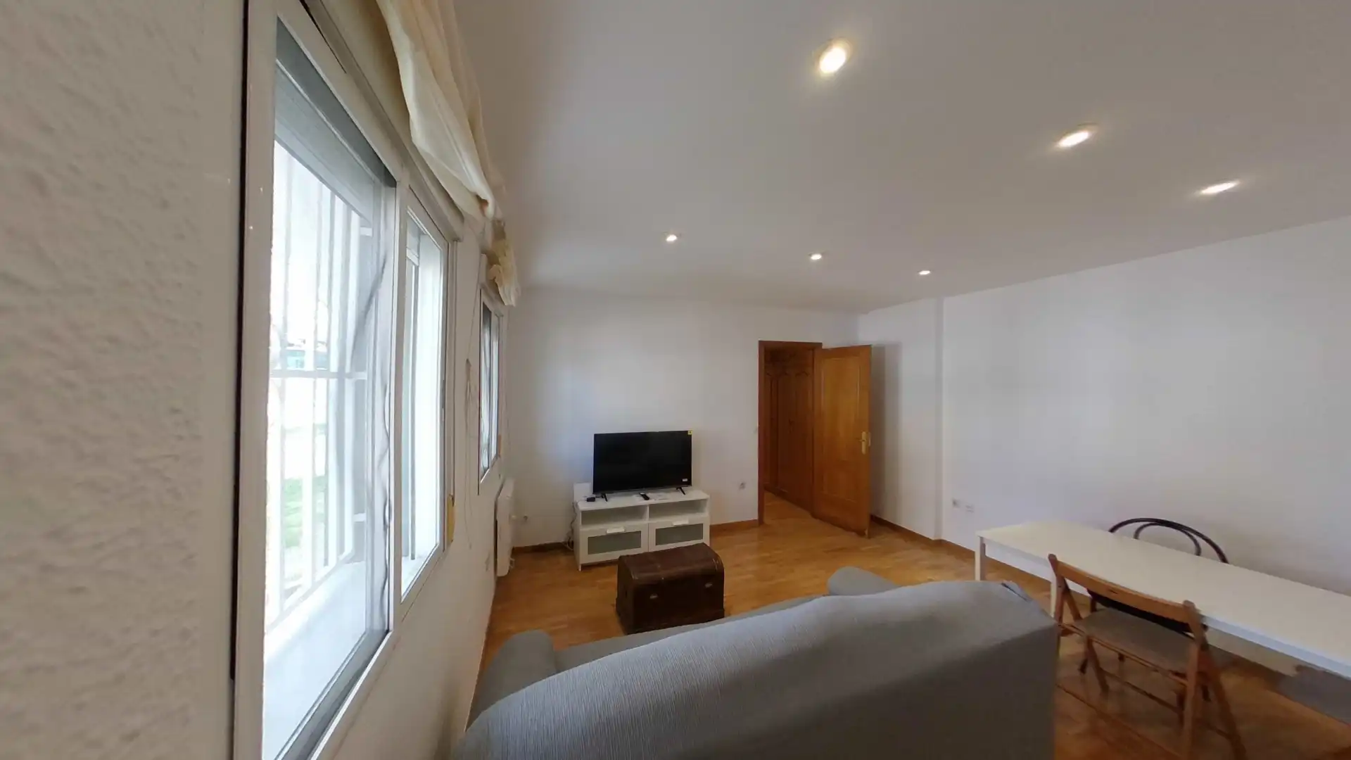 Flat with lift to rent in Calle de Mauricio Legendre, imagen 2