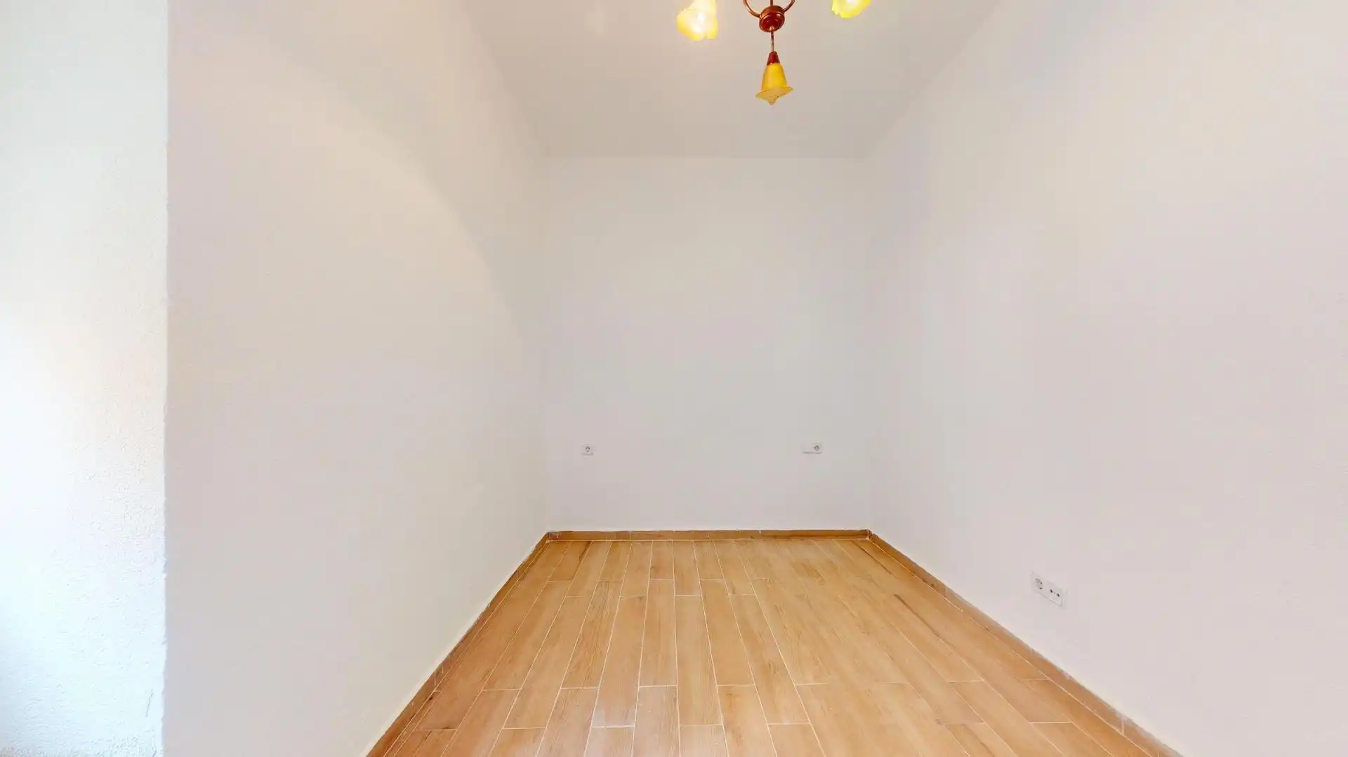 Ground floor for sale in Calle de López Grass, Numancia
