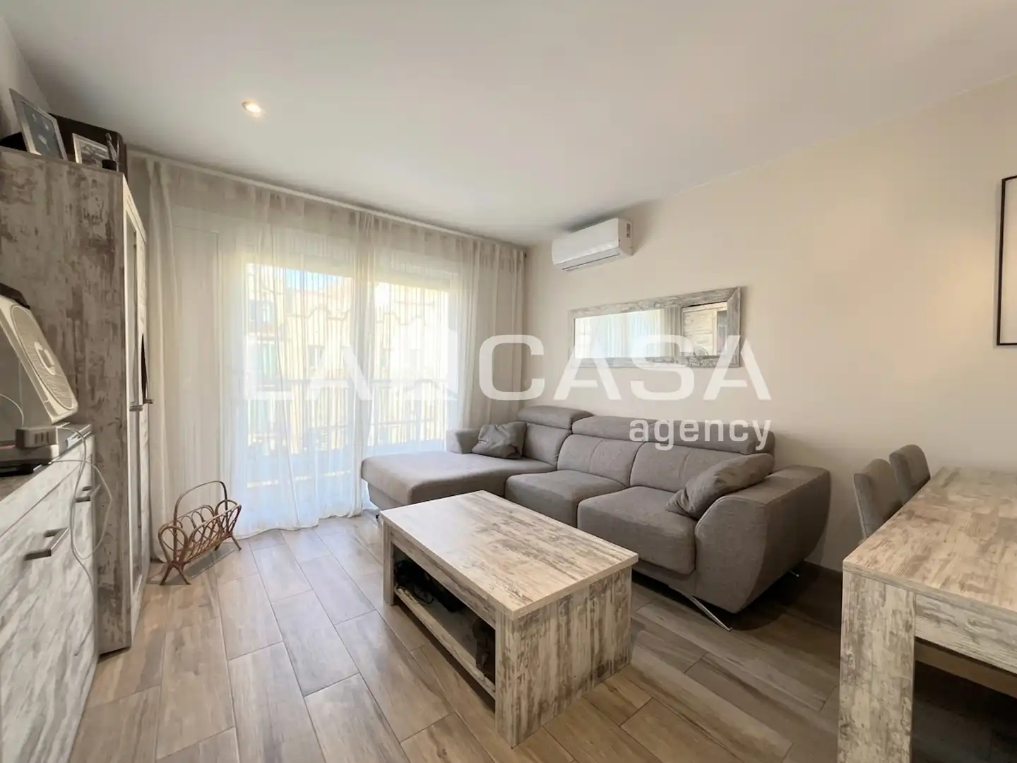 Wohnung mit Terrasse zum Verkauf in Carrer del Comte d'Urgell