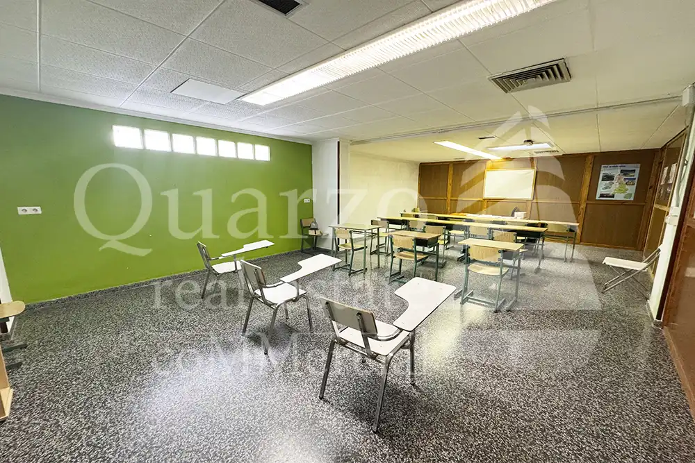 Commercial properties for sale in Villena  with Heating and Furnished