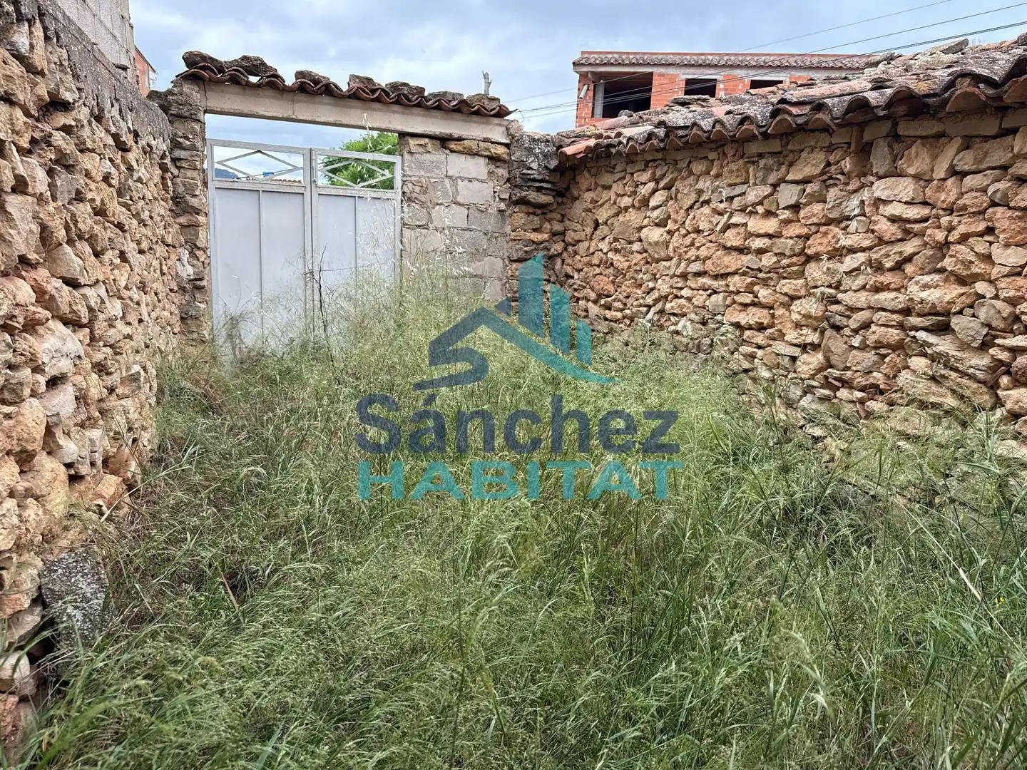 Nave industrial en venta en Aras de los Olmos