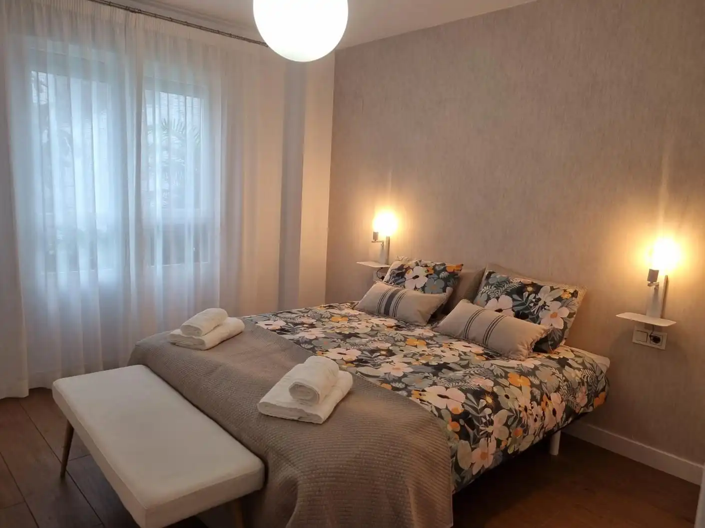 Dormitori de Apartament de lloguer en Torrox amb Aire condicionat, Calefacció i Jardí privat