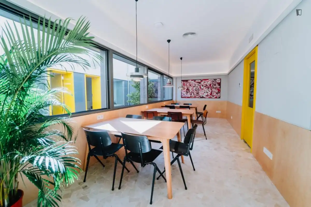 Dining room of Apartments for share in Madrid  with Heating, Furnished and Oven