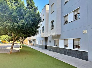 Pis amb ascensor en venda a Santa María del Águila