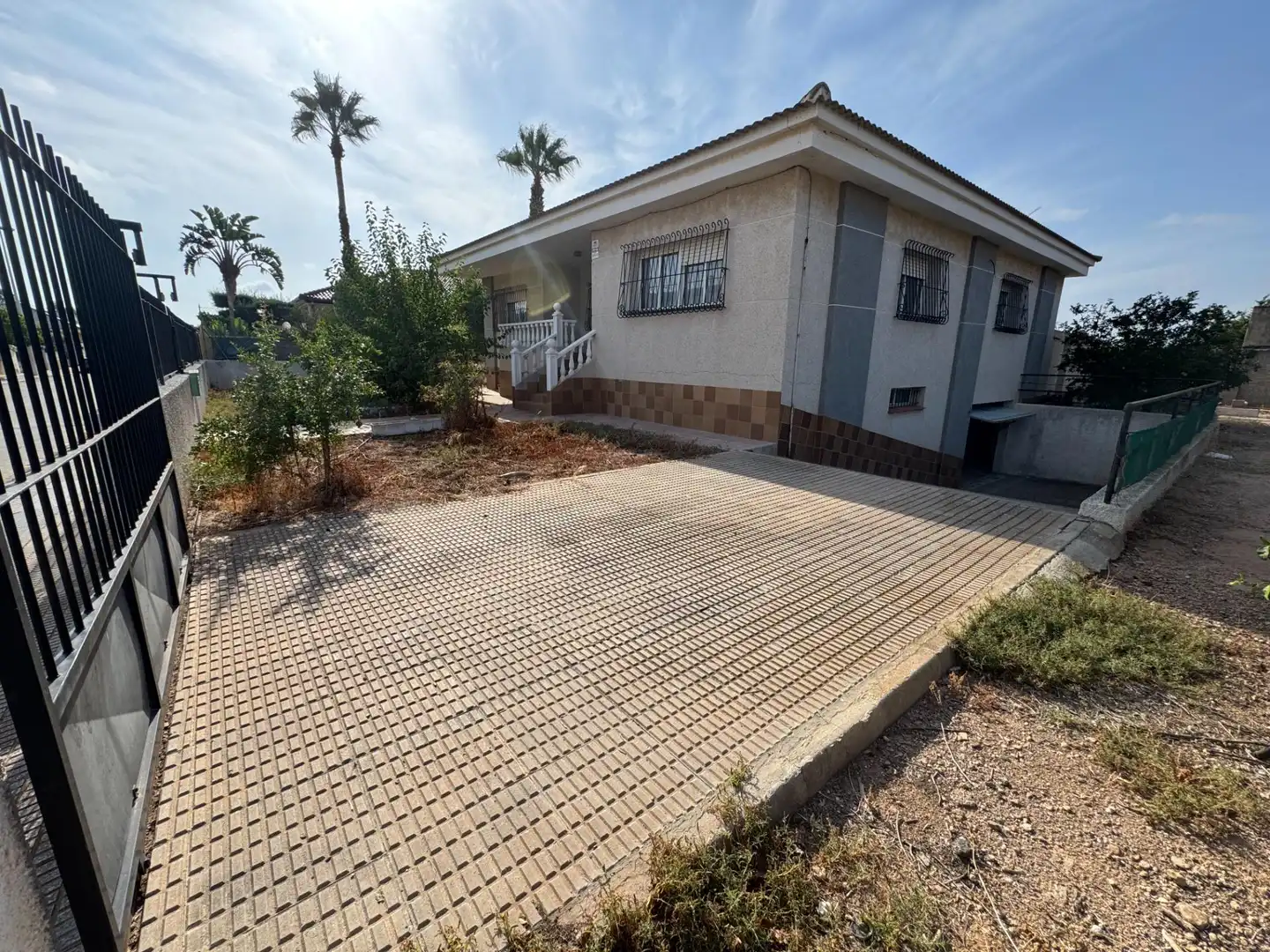 Vista exterior de Casa o chalet en venta en Cartagena con Jardín privado, Amueblado y Alarma