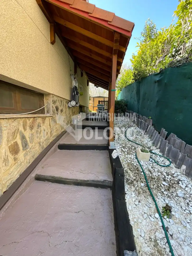 Terrassa de Casa o xalet en venda en Anguciana amb Aire condicionat, Calefacció i Jardí privat