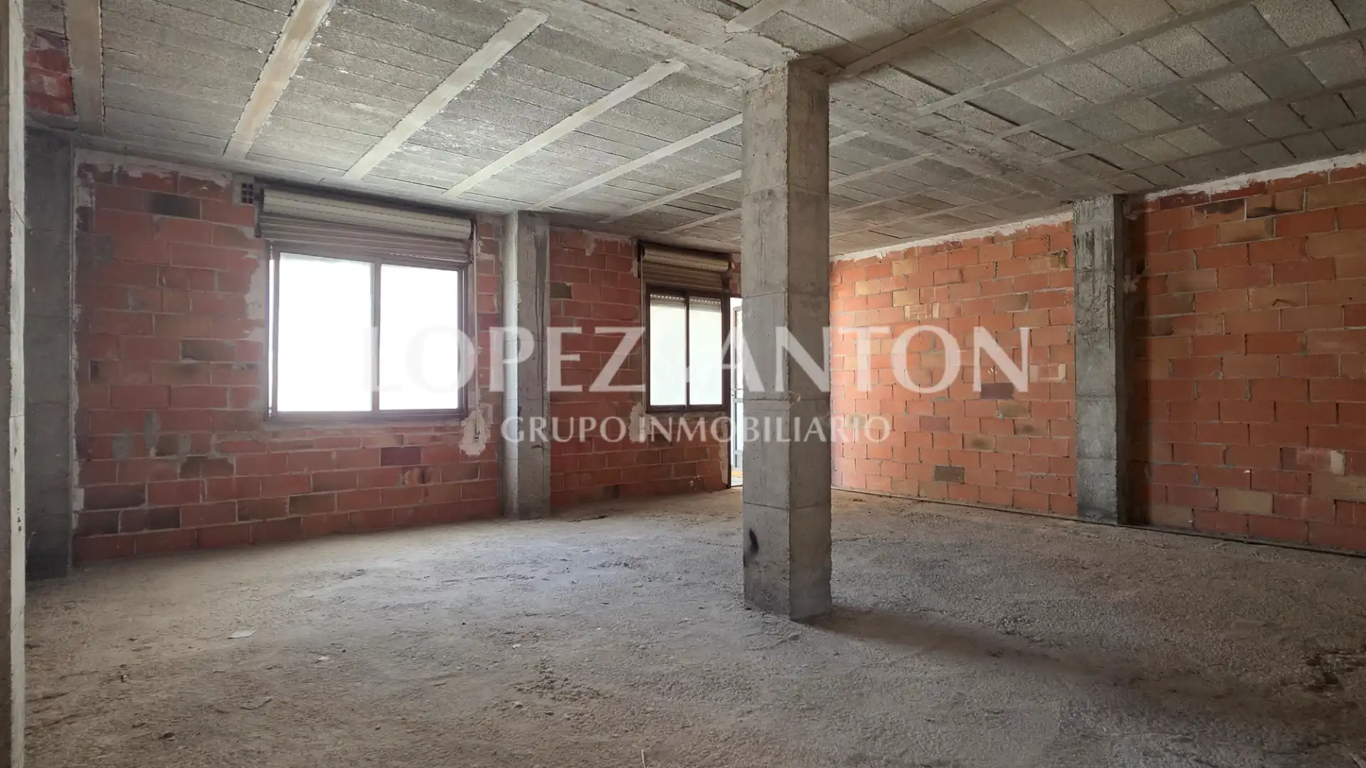 Wohnung zum Verkauf in L'Eliana mit Terrasse und Balkon