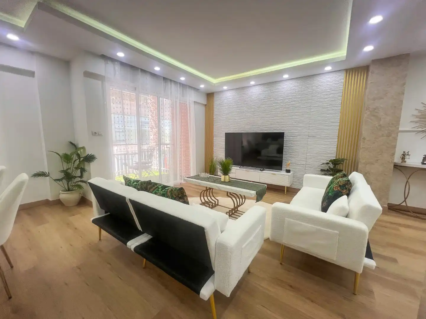 Wohnzimmer von Wohnungen zum Verkauf in Torrevieja mit Klimaanlage, Heizung und Terrasse