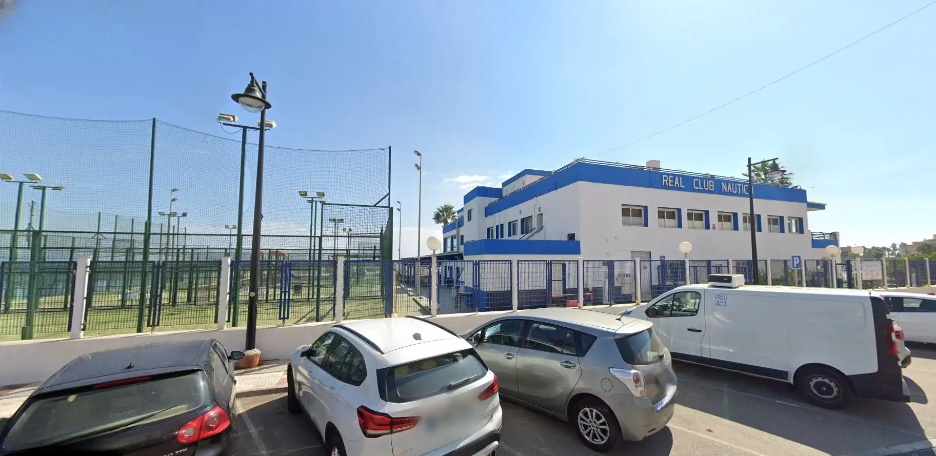 Vista exterior de Local de lloguer en Roquetas de Mar amb Aire condicionat, Calefacció i Terrassa