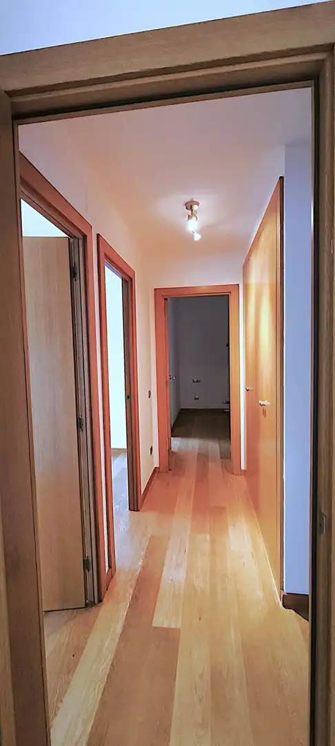 Wohnung zum Verkauf in Badalona mit Klimaanlage, Heizung und Parkett
