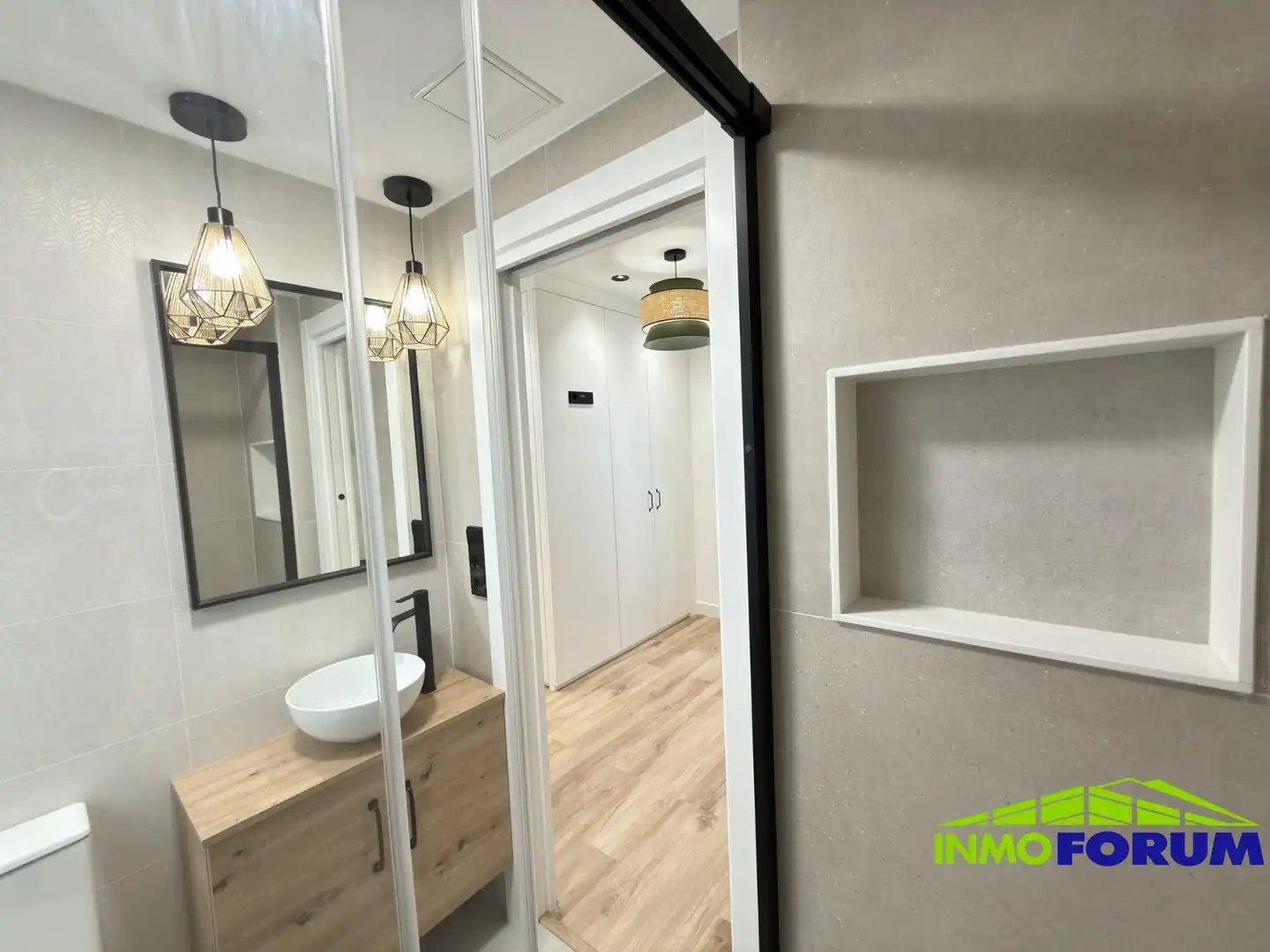 Piso en venta en A Coruña Capital  con Calefacción y Trastero