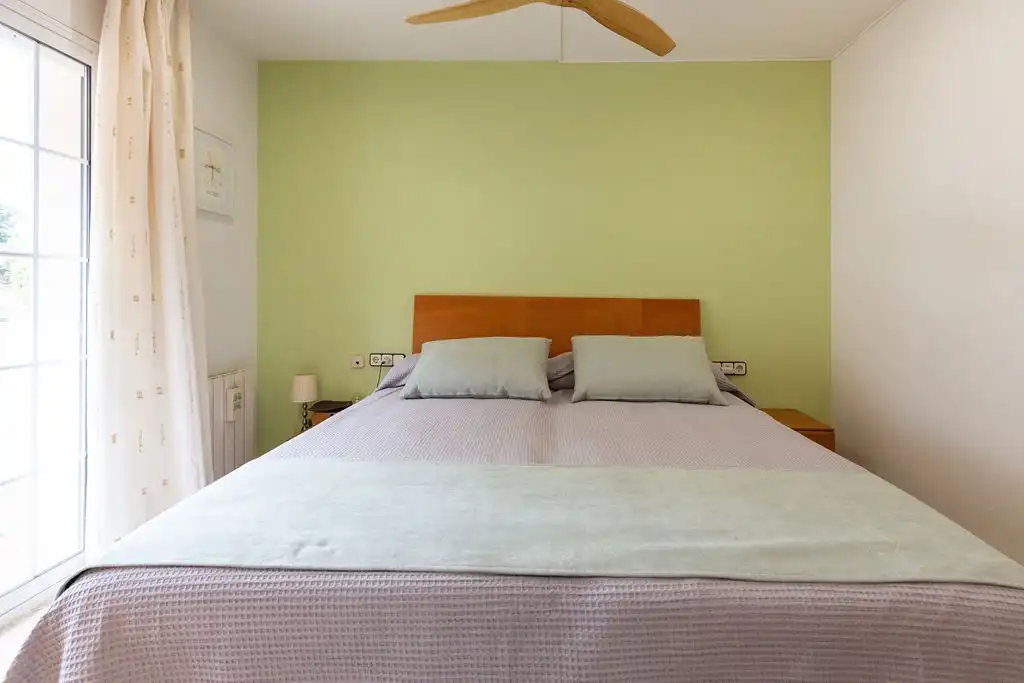 Schlafzimmer von Haus oder Chalet zum Verkauf in Canet de Mar mit Klimaanlage, Heizung und Terrasse