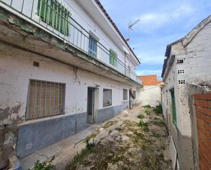 Exterior view of House or chalet for sale in Mocejón  with Private garden and Terrace