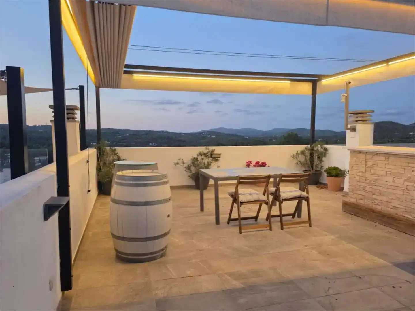 Terrassa de Casa adosada en venda en Santa Eulària des Riu amb Aire condicionat, Piscina i Balcó