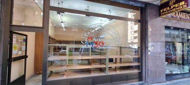 Local comercial en Alquiler en Centro