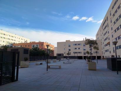 Exterior view of Flat for sale in  Sevilla Capital  with Air Conditioner