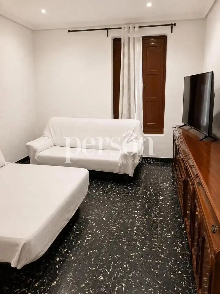 Wohnung zum Verkauf in calle de l'Escriptor Mariá Serrano, imagen 2